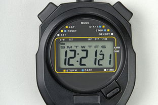 輕松切換 如何將電子手表調(diào)整為24小時制